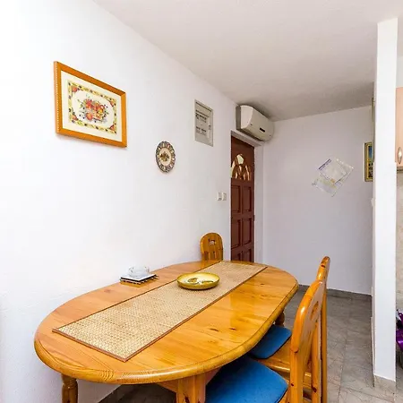 Marijana 트로기르